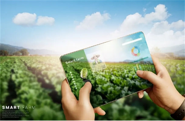 顯示觸摸屏在農(nóng)機行業(yè)的應用 顯示觸摸屏在農(nóng)機行業(yè)的應用