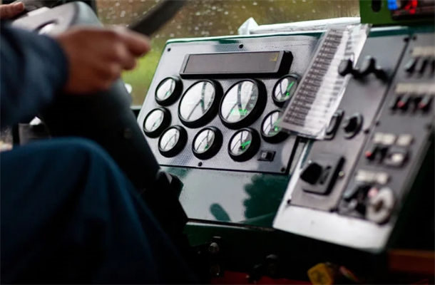 農(nóng)機(jī)觸摸屏的行業(yè)應(yīng)用 農(nóng)機(jī)觸摸屏的行業(yè)應(yīng)用